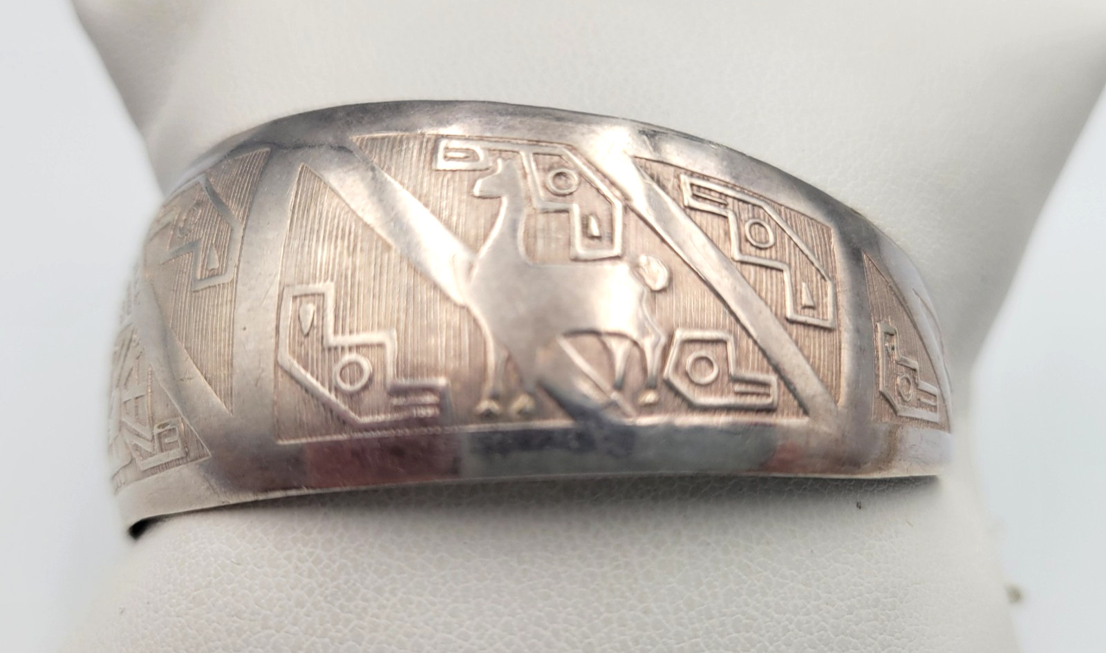 Vtg Peruvian Silver Plate Meso-American Figural Panel Cuff Bracelet MCM