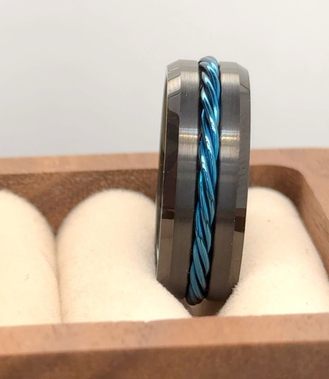 Modern Black Tungsten Wedding Band – Beveled Edge Design with Blue Twisted Inlay