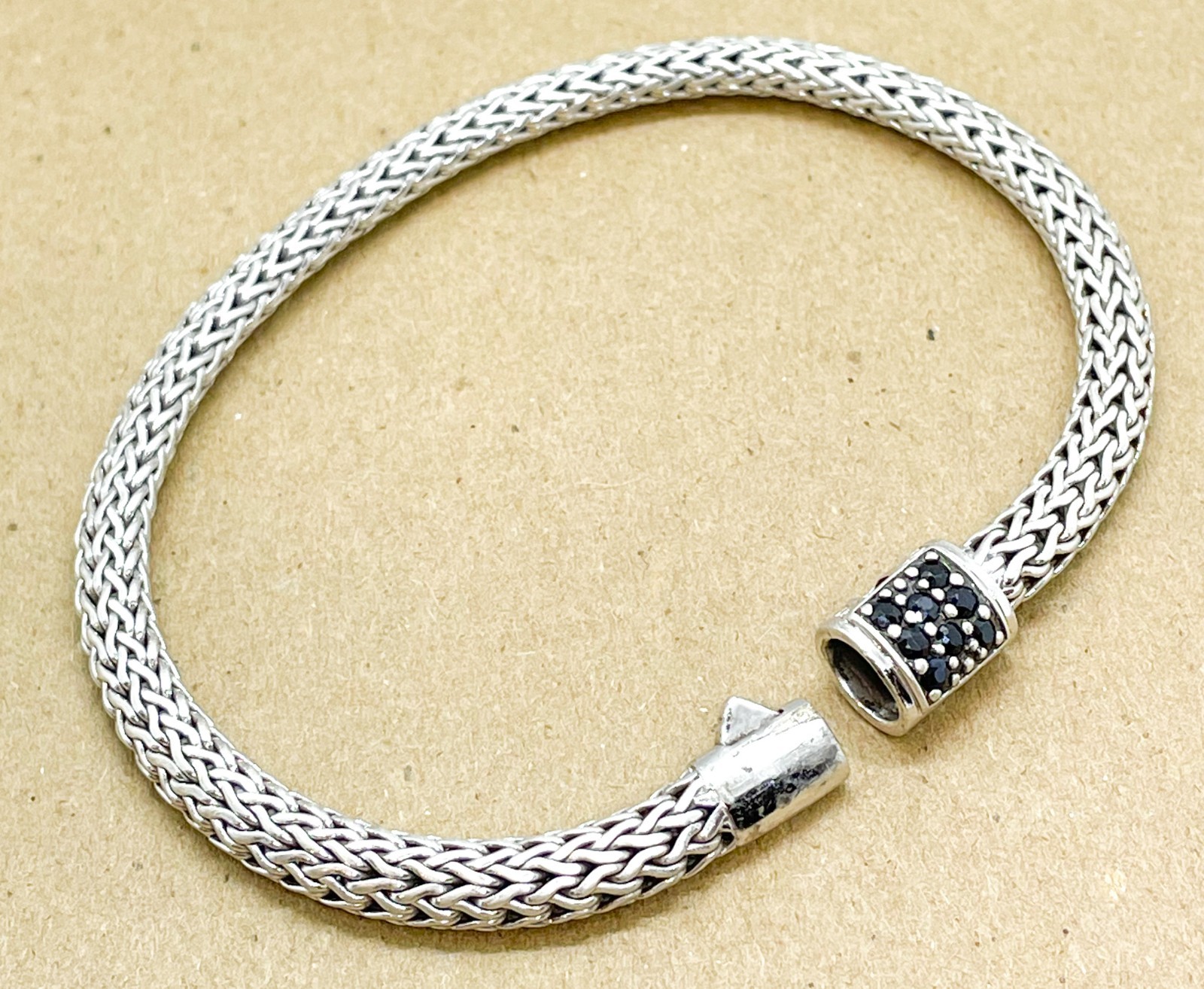 John Hardy Black Sapphire Woven Wheat Bracelet 5mm Sterling Silver Medium 7.25″