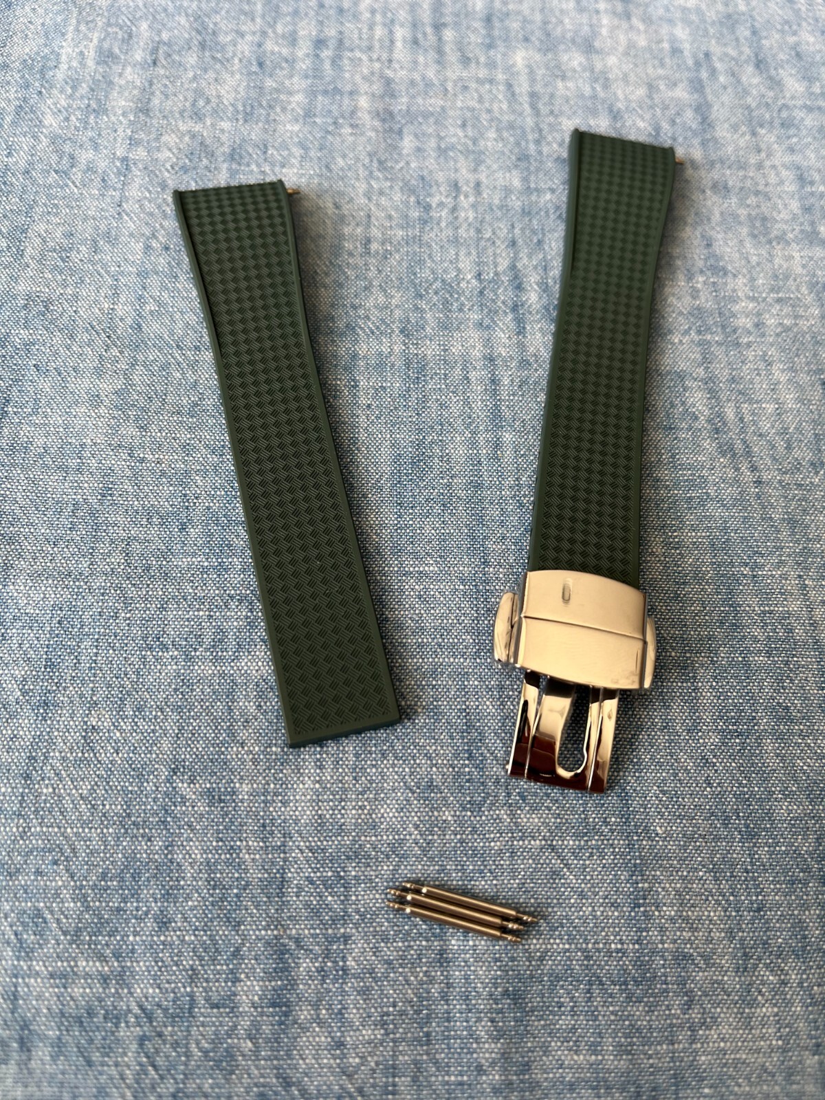 Wiscasset Watch – Premium FKM Cut to Size Watch Straps – 7 Colors
