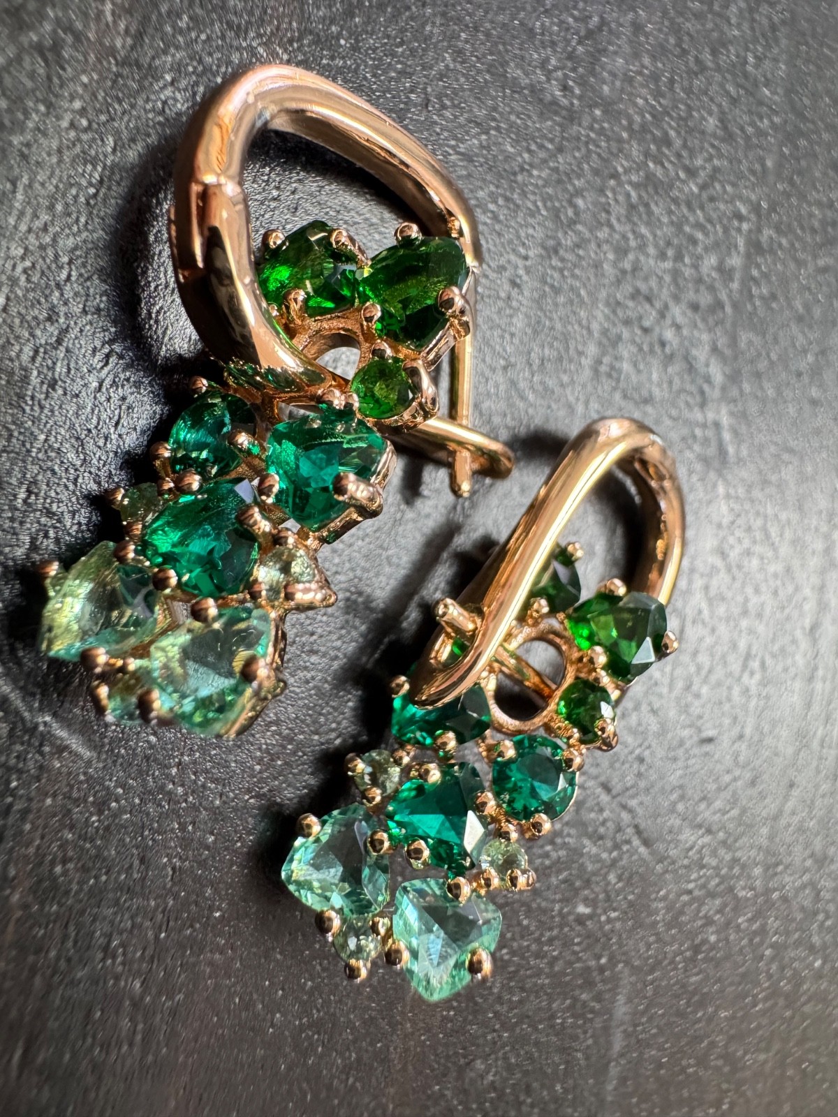 585 14K RG Rose Gold Stamped Allure Ombré Kelly Green Stud Earrings
