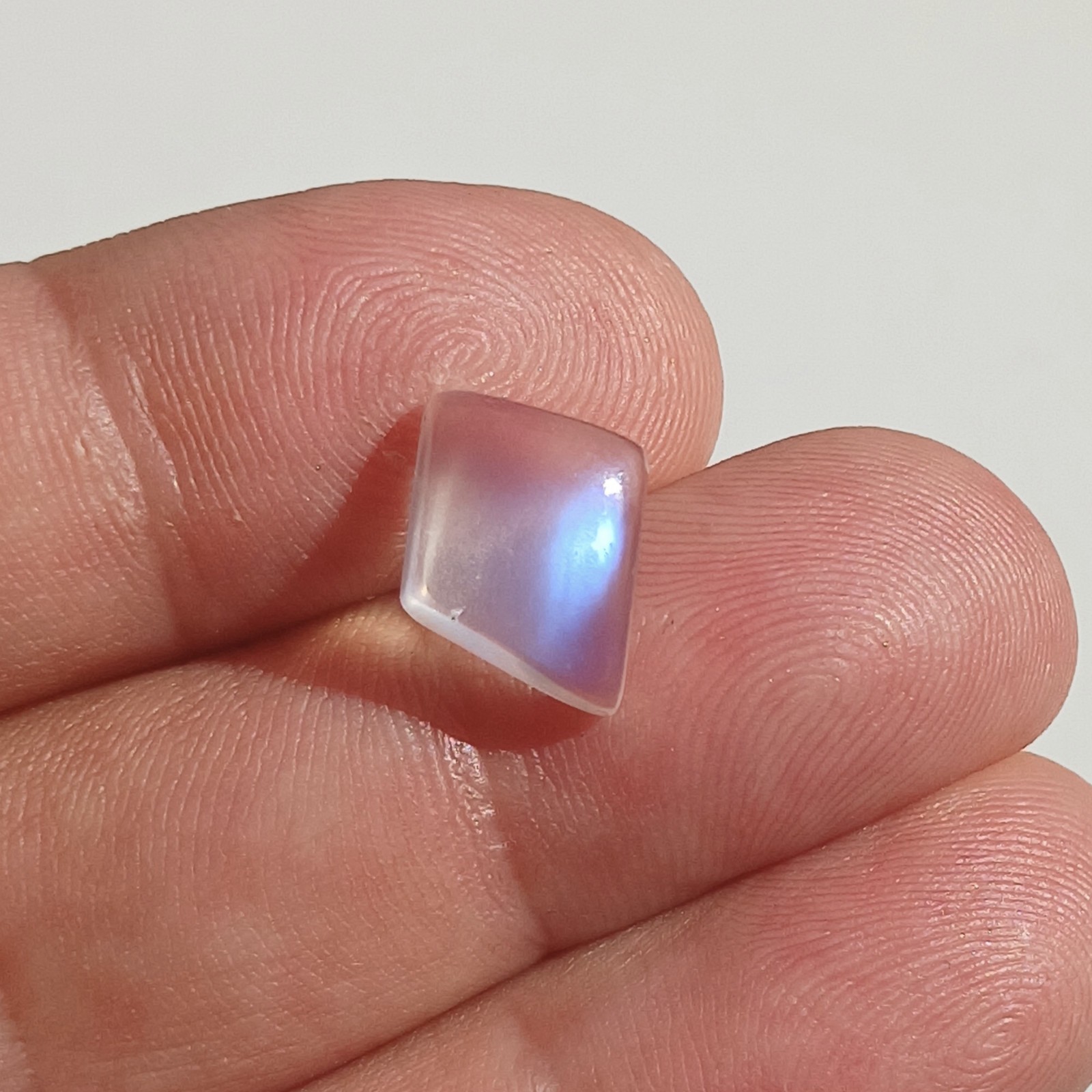 Loose Moonstone, Unique Designer Cabochon, 4.2 CT – 14.2 mm x 11.1 mm x 4.5 mm