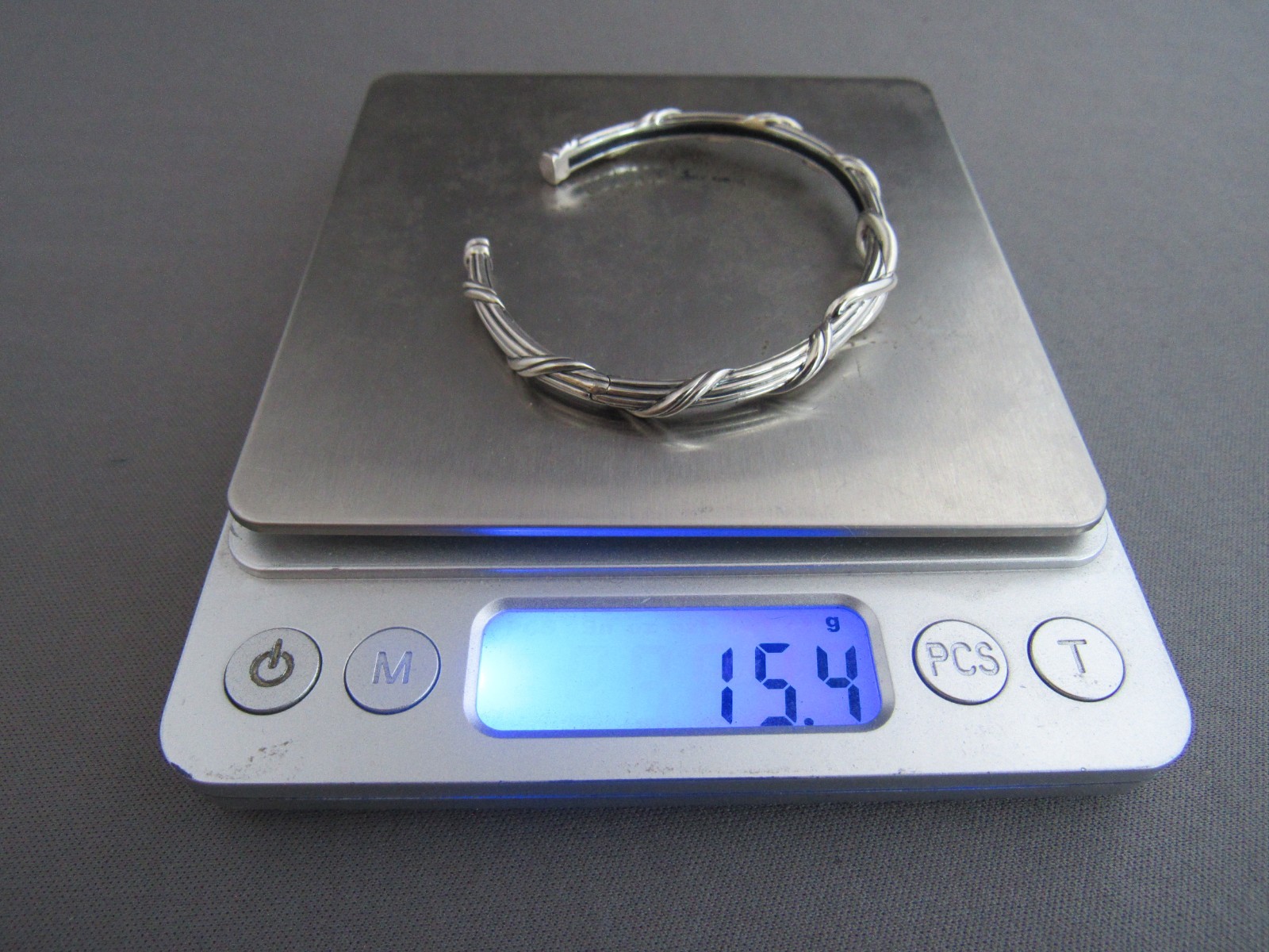PETER THOMAS ROTH STERLING INFINITY WRAPPED BANGLE CUFF BRACELET