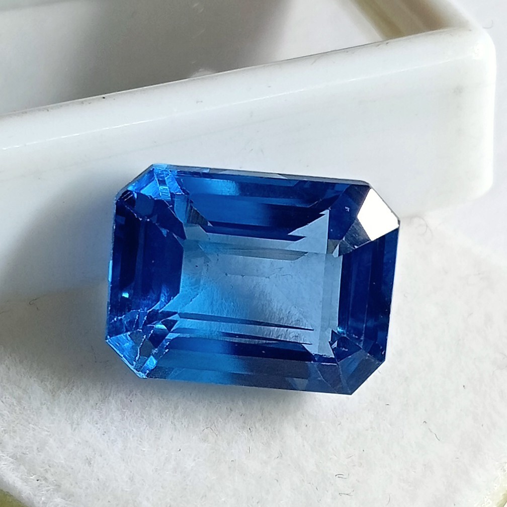 A++ London Blue Topaz Natural 14-15 Ct Radiant Cut Loose EGL Certified Gemstone
