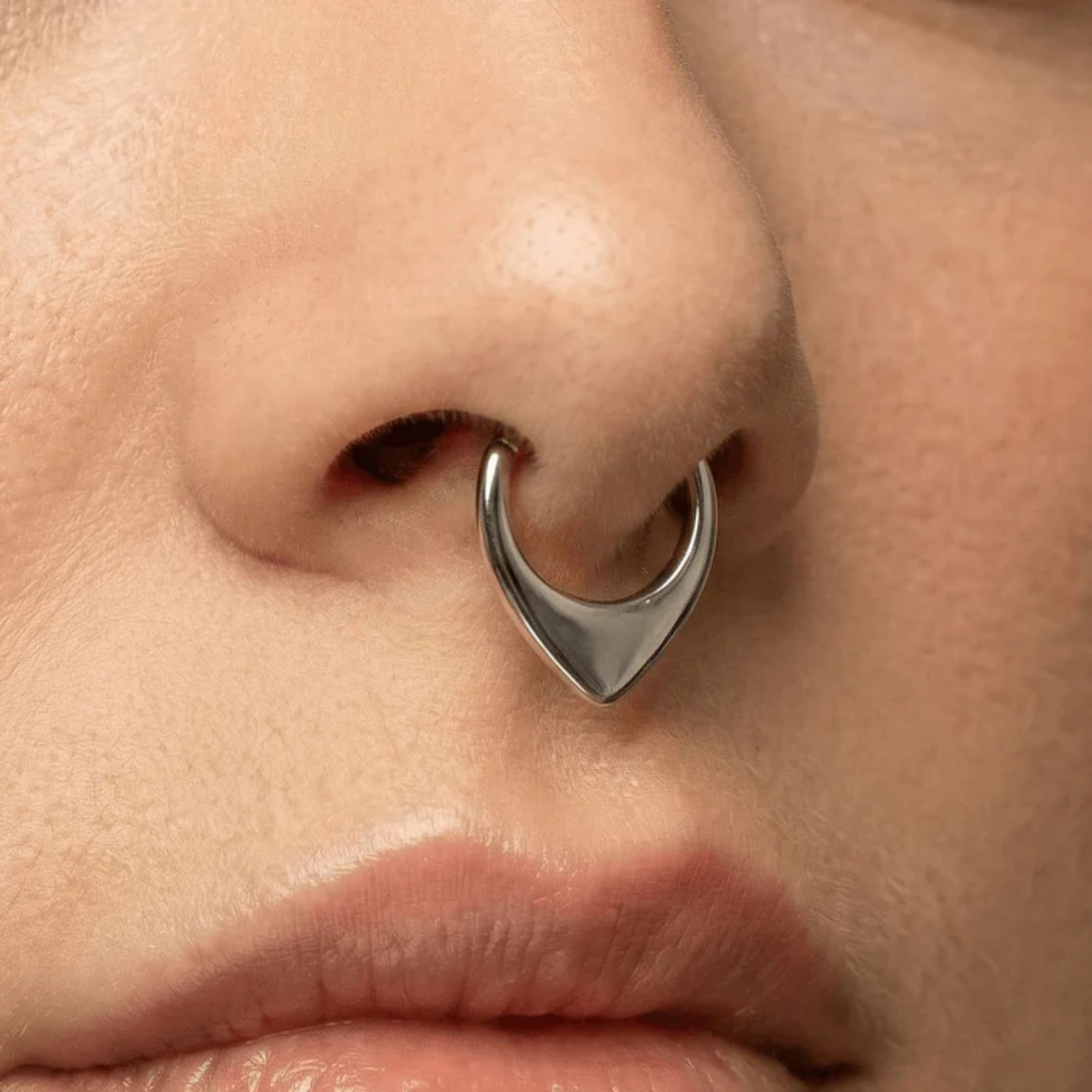 G23 Titanium Teardrop Hinged Segment Clicker Ring Septum Nose Cartilage