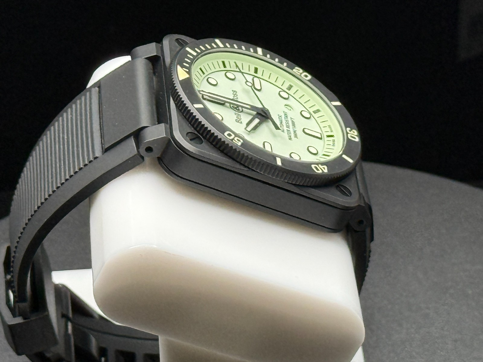 Bell & Ross BR03-92 Diver Fulham Limited 1 of 999 BR0392-D-C5-CE/SRB Watch Lume