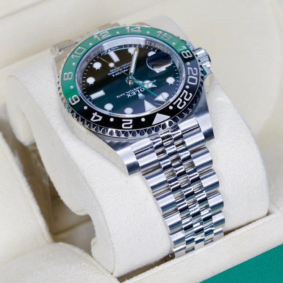 Rolex GMT-Master II SPRITE Black Dial Green & Black Bezel SS 40mm 126720VTNR
