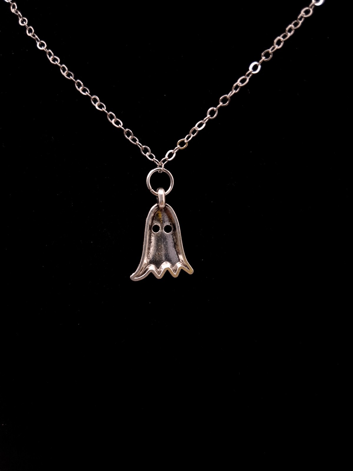 Ghost Pendant Necklace Halloween Party Fashion Jewelry Gift Silvery Toned