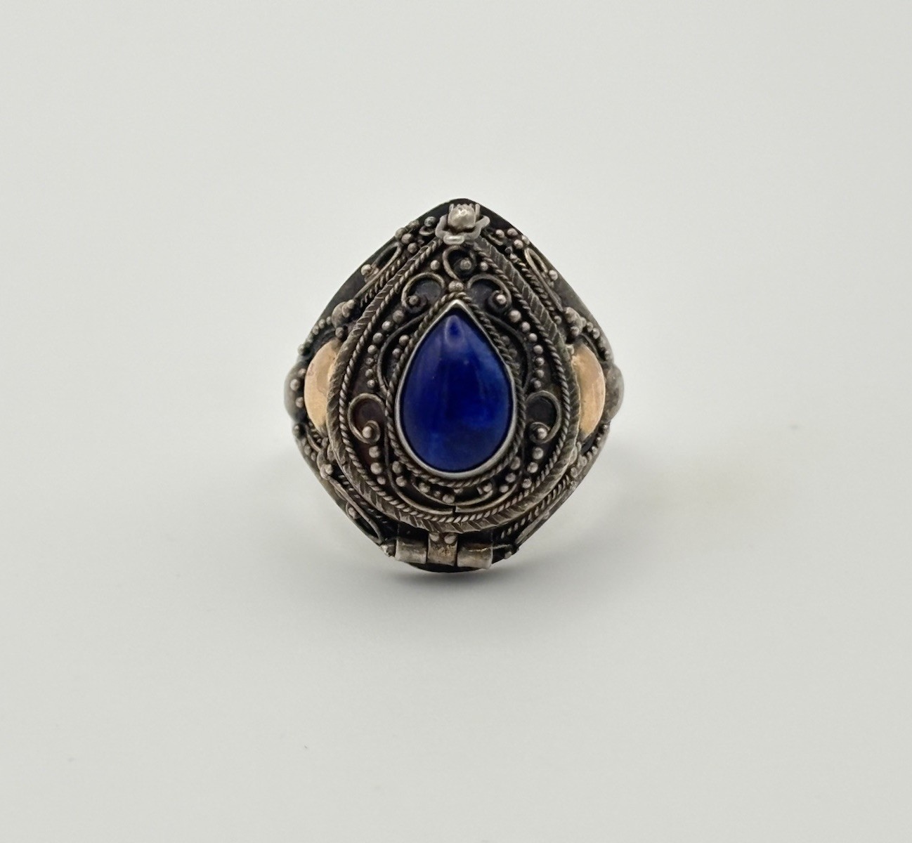 Antique Sterling Silver Filigree 18k Gold Accents Poison Pill Ring Size 8.5