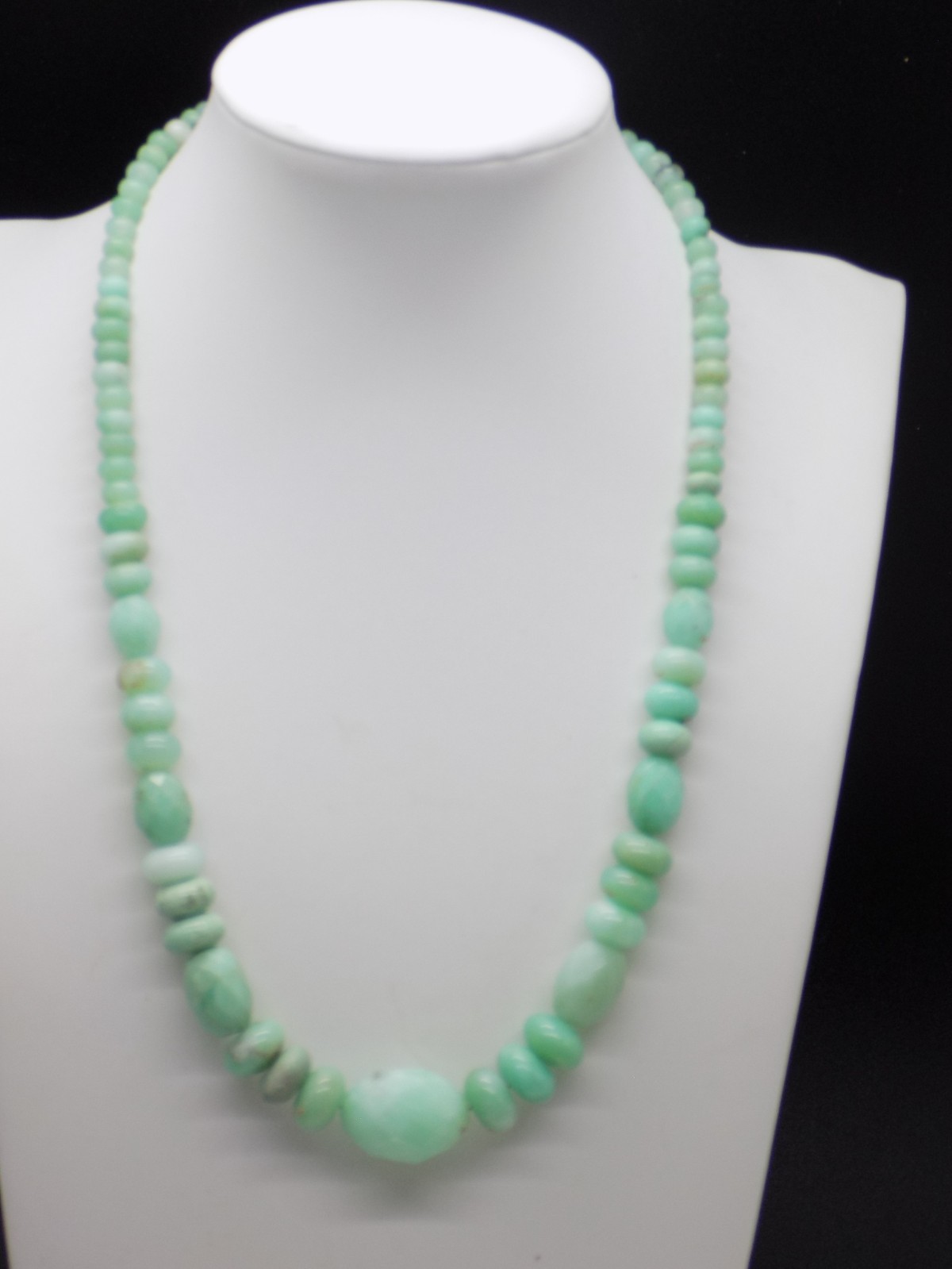 DTR Mine Finds By Jay King Mint Green Chrysoprase 925 Sterling graduated Necklac