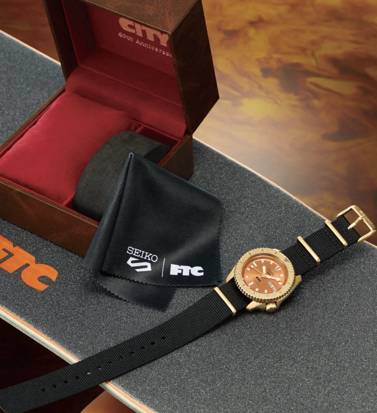 FTC Exclusive Seiko 5 Mens Orange Gold Watch HDB012 067/663 Automatic
