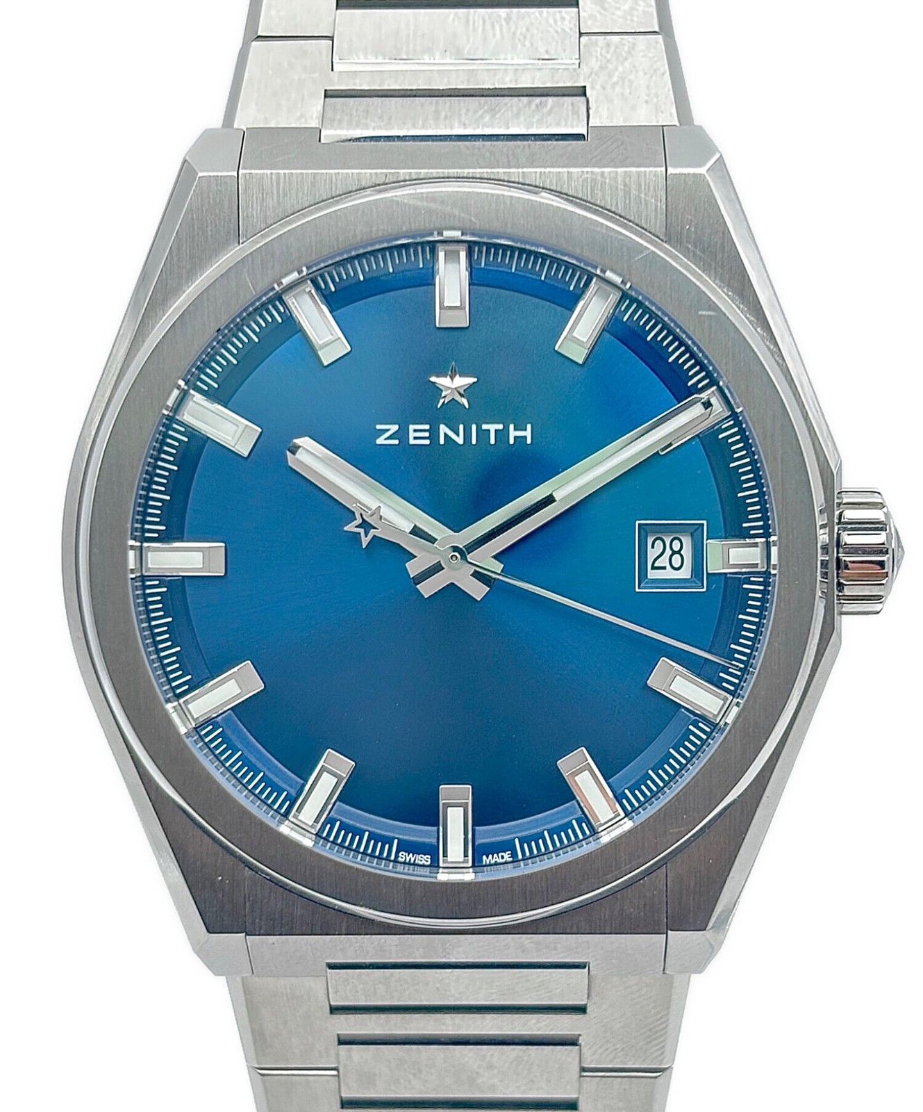 Zenith Defy Classic Ref:95.9000.670 / 51.M9000 Automatic Box and Papers #TFW085