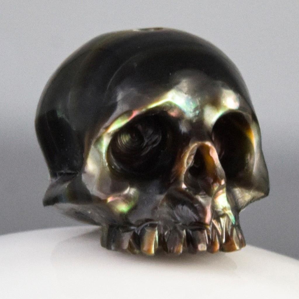 12.00mm Carved Mother-of-Pearl Skull Bead Vertical Drilled Jewelry Supply 1.93g