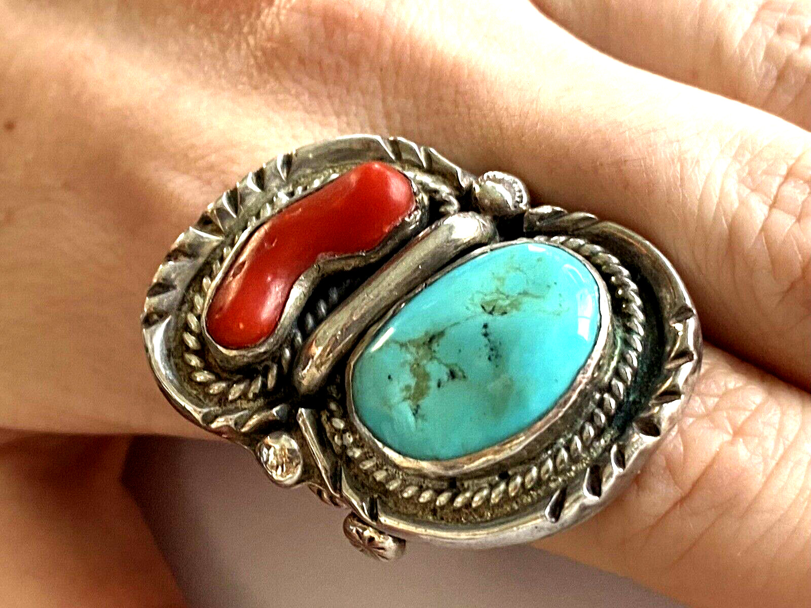 Vintage Native American Turquoise Red Coral Men’s Ring 28.41gr Size 12