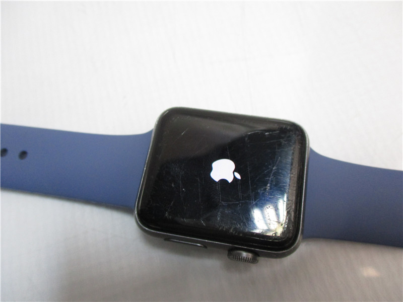 Apple Watch Series 3 A1859 42mm Smartwatch GPS Charger Watch Band