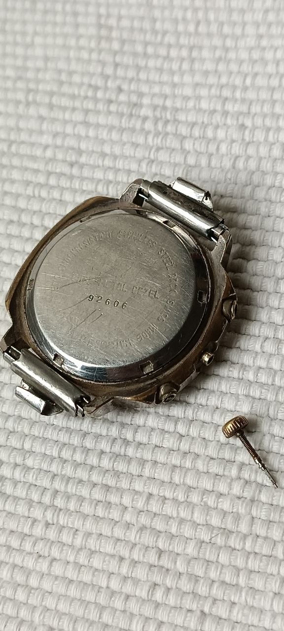 VINTAGE VALJOUX 7733 MANUAL WIND CHRONOGRAPH SWISS WATCH FOR REPAIR OR PARTS