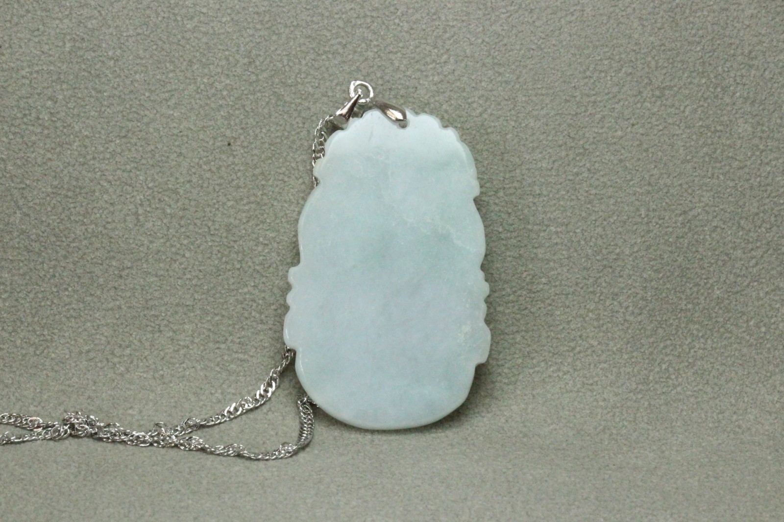 Natural White green A Jadeite jade Hand-Carved Sheep (Chinese Zodiac) Pendant