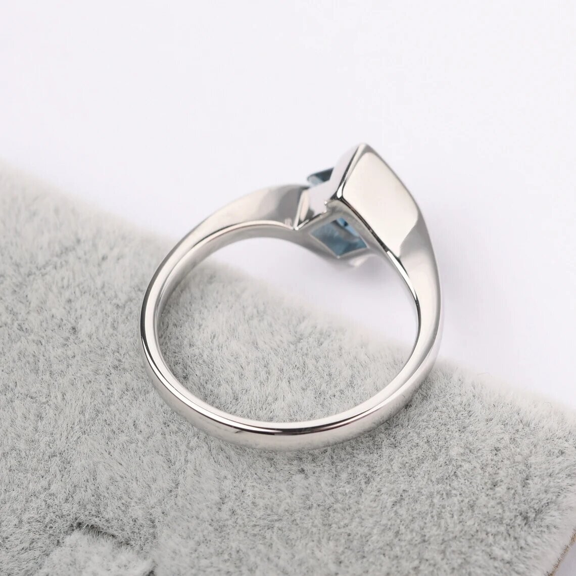 Natural London Blue Topaz Princess Cut 925 Sterling Silver Bezel Ring