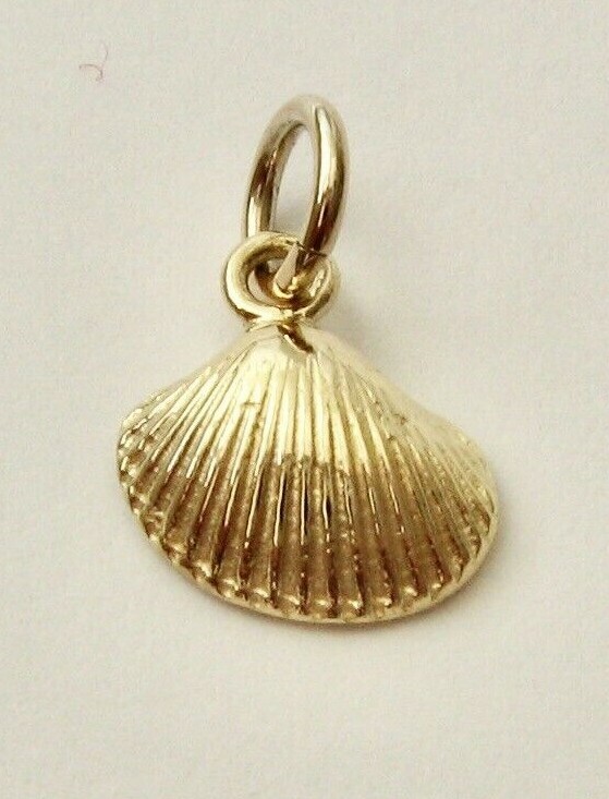 GENUINE SOLID 9ct 9K YELLOW GOLD 3D SEA SHELL Charm Pendant
