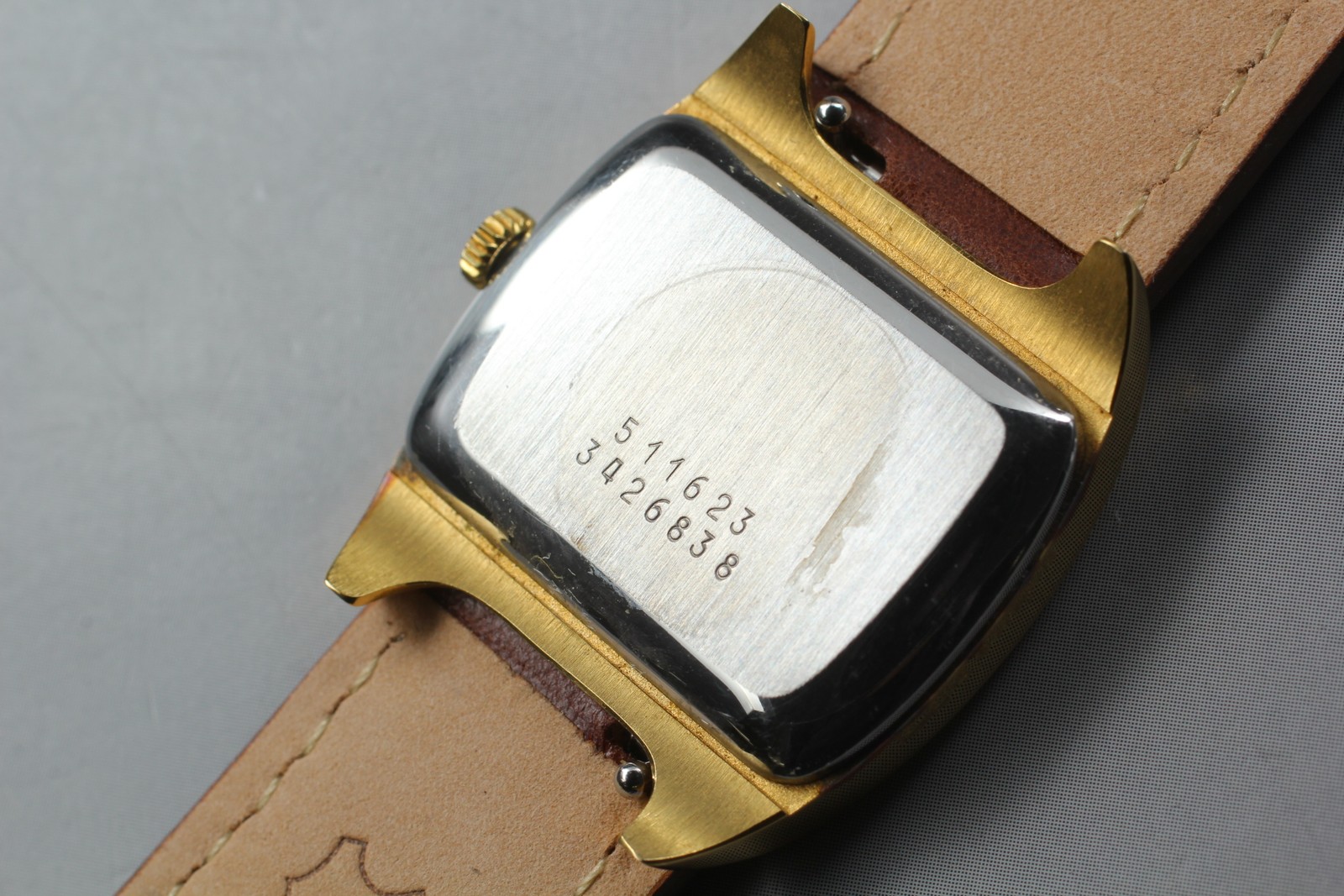 [Near MINT] Vintage OUNIVERSAL GENEVE 511623 Gold Watch Men From JAPAN