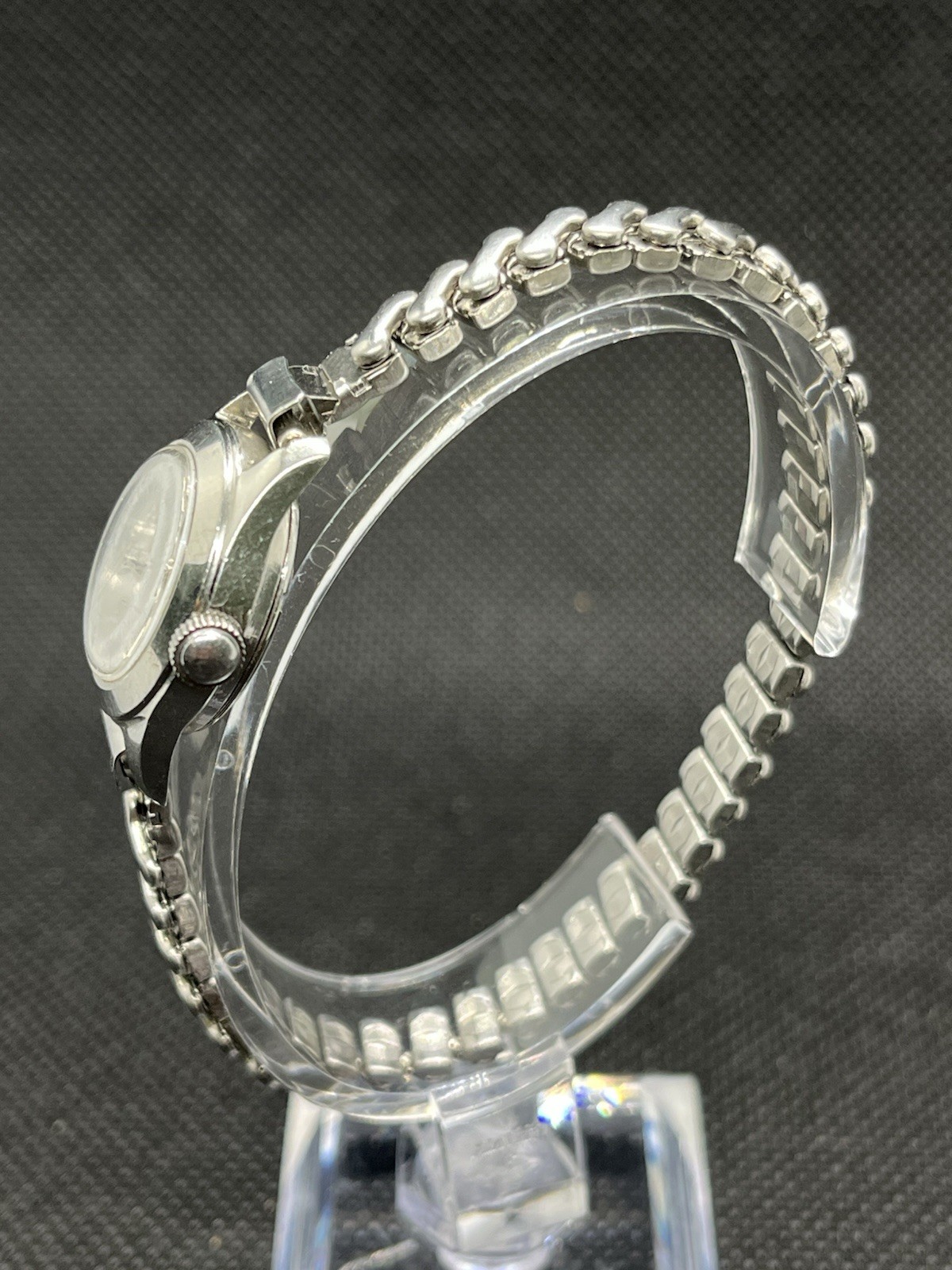 Acero Incabloc Women’s Swiss Made 17J Mechanical Silver Bracelet Watch