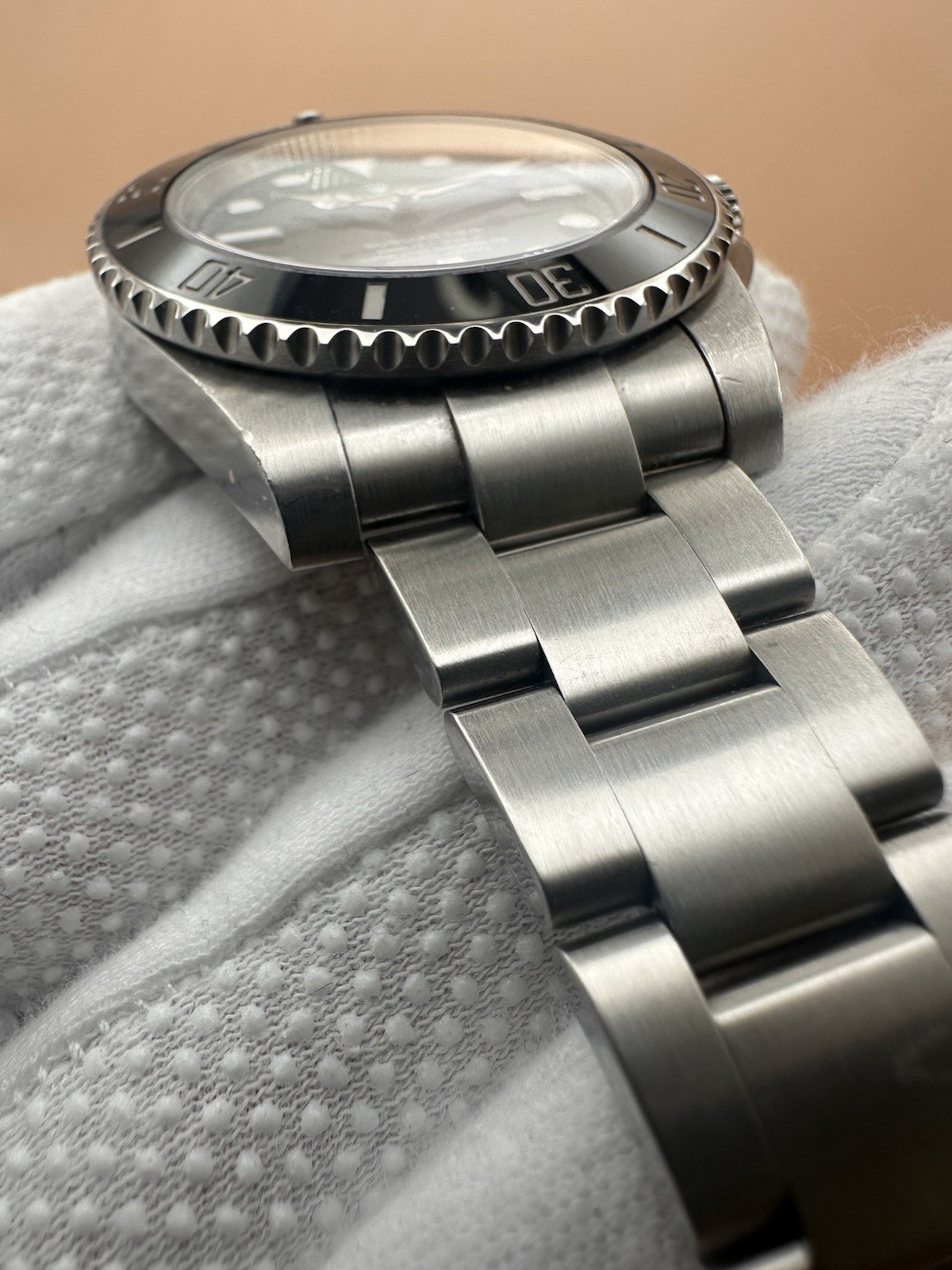 Rolex Submariner No-Date – Ref. 114060 – Black Dial- 2010 40mm