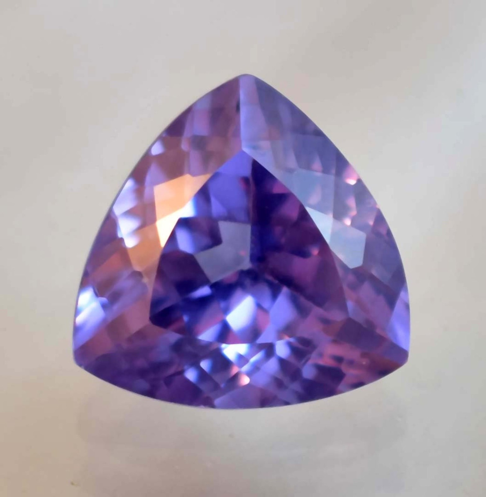 9.5 Ct Natural CERTIFIED Alexandrite Color Change trillion Cut Loose Gemstone