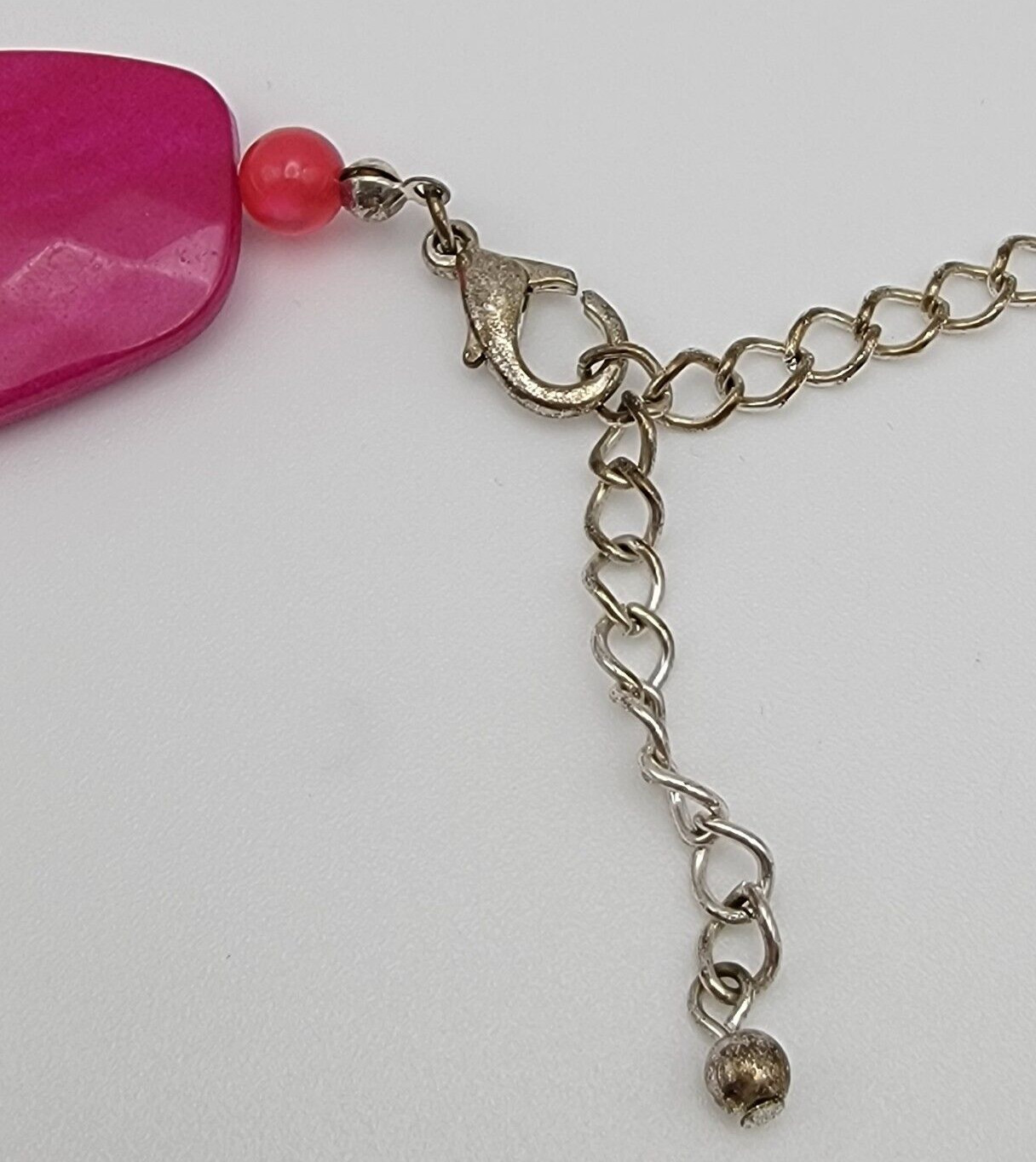 Pink Asymmetrical Flat Acrylic Bead Link Necklace 20.5 In Silver Tone Statement
