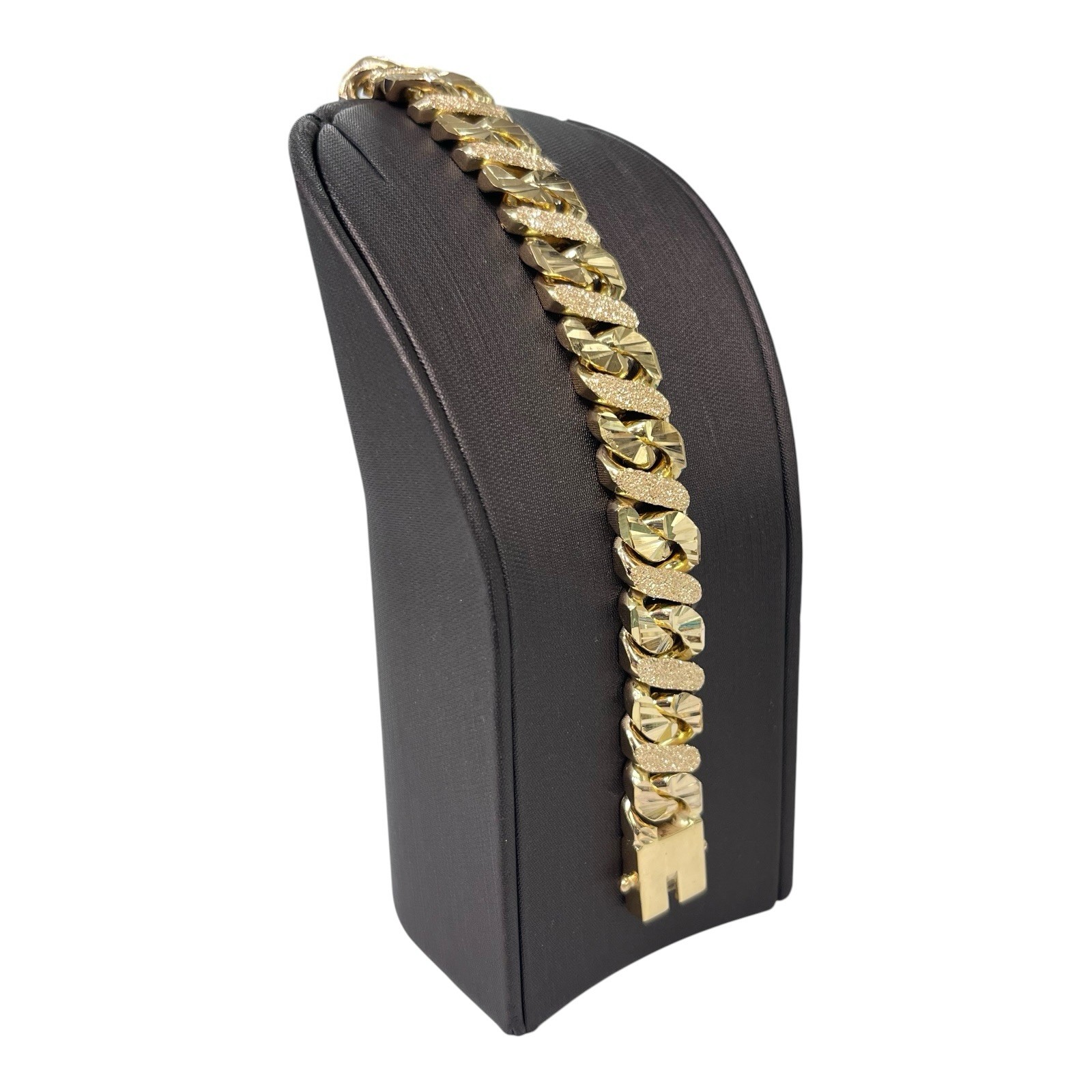 9ct 9K Yellow Gold Diamond Cut Sandblast Men’s Bracelet 77.49 Grams 21.5cm. New