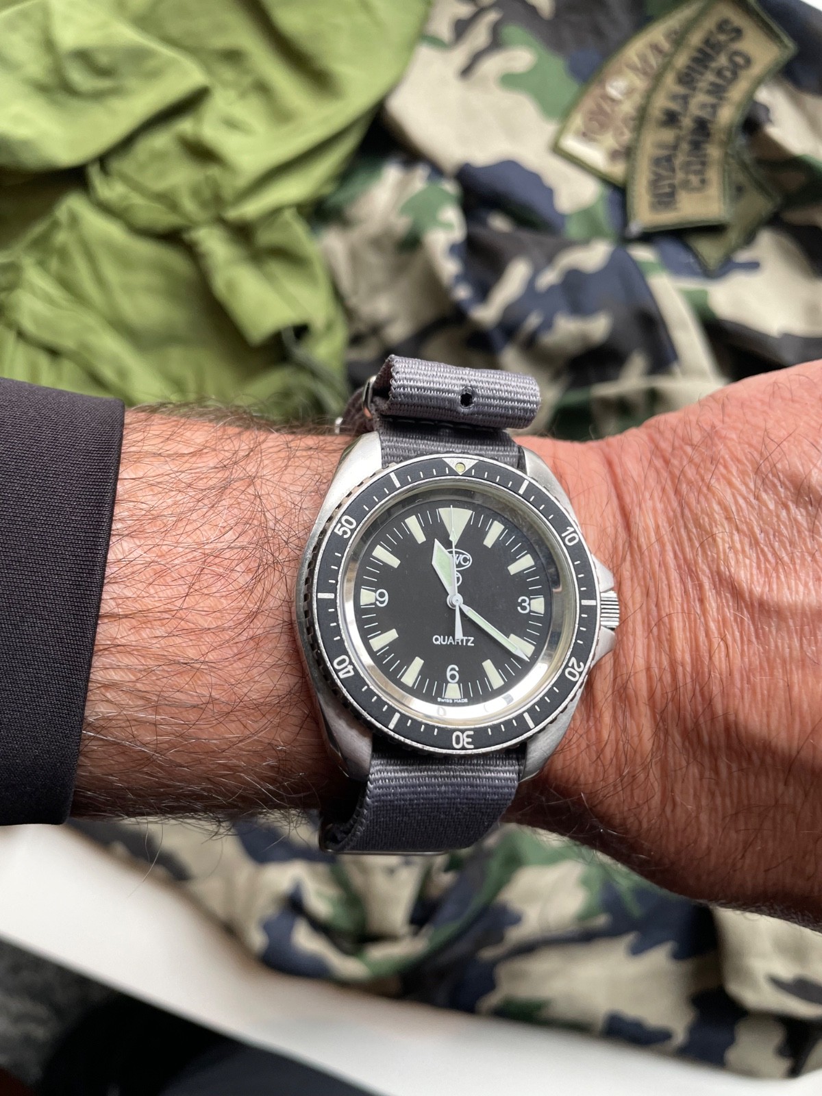 CWC 1999 Royal Navy DIVE watch ISSUED TO ROYAL COMMANDO RARE MILITARY VERSION