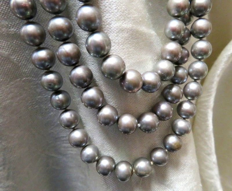 Three STRAND Gray (25-1/2″-27″-29-1/2″)CULTURED PEARLS(8.8mm) 14k CLASP
