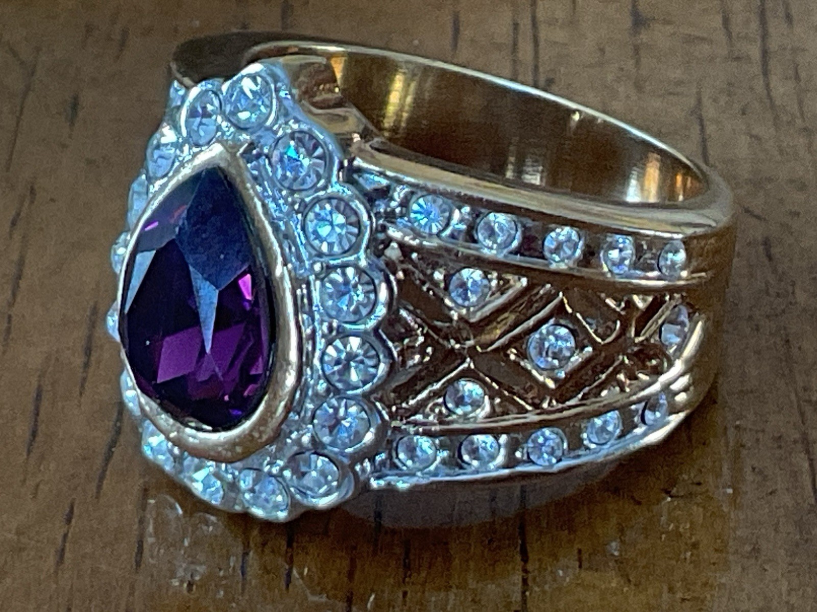 Empress Style Wide Band 18KGP Gold Plated Amethyst Ring Sz 7