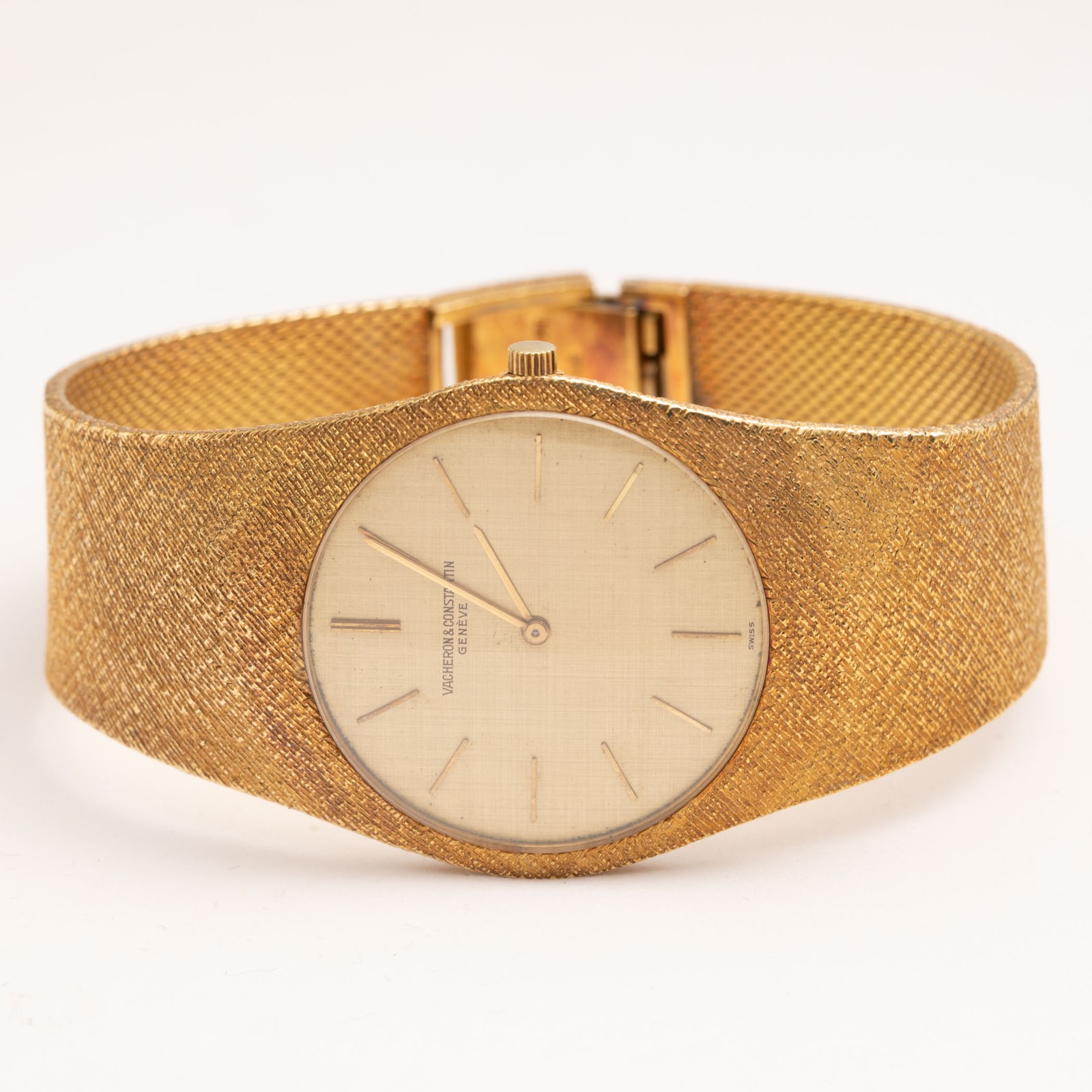 Vacheron & Constantin Patrimony Ultra Thin 18K Yellow Gold 32mm 6352