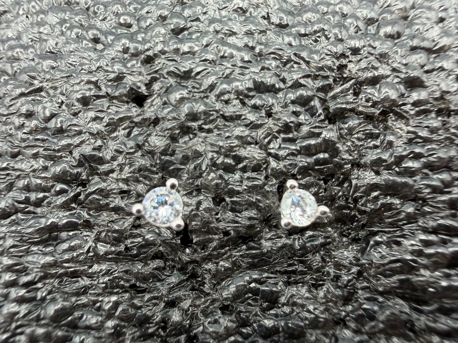 0.27g Vintage Sterling Silver 925 Sparkling Round Stud Earrings Delicate M