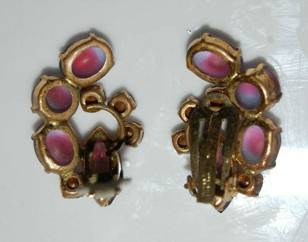 ELEGANT VTG JULIANA COUTURE PINK FROSTED CRYSTALS OPEN BACK GOLDEN CLIP EARRINGS