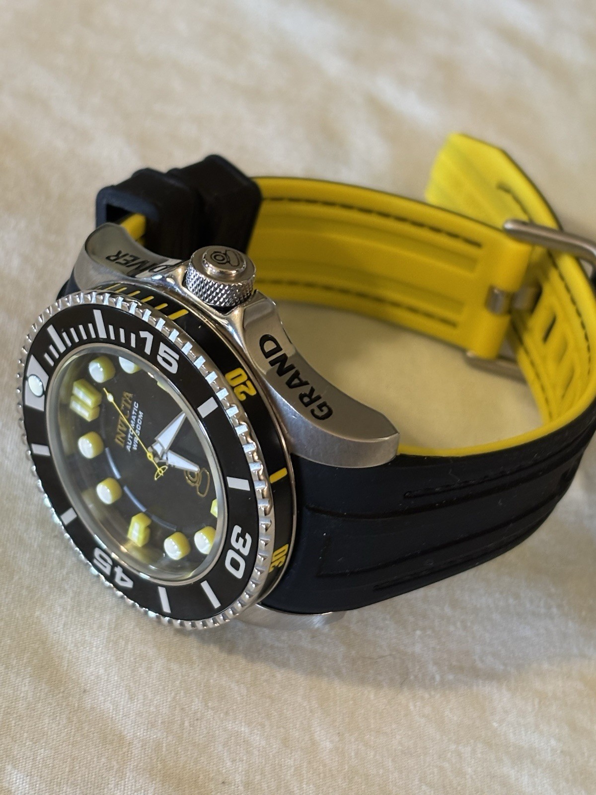Invicta Grand Diver Men’s Automatic Watch, model 20199