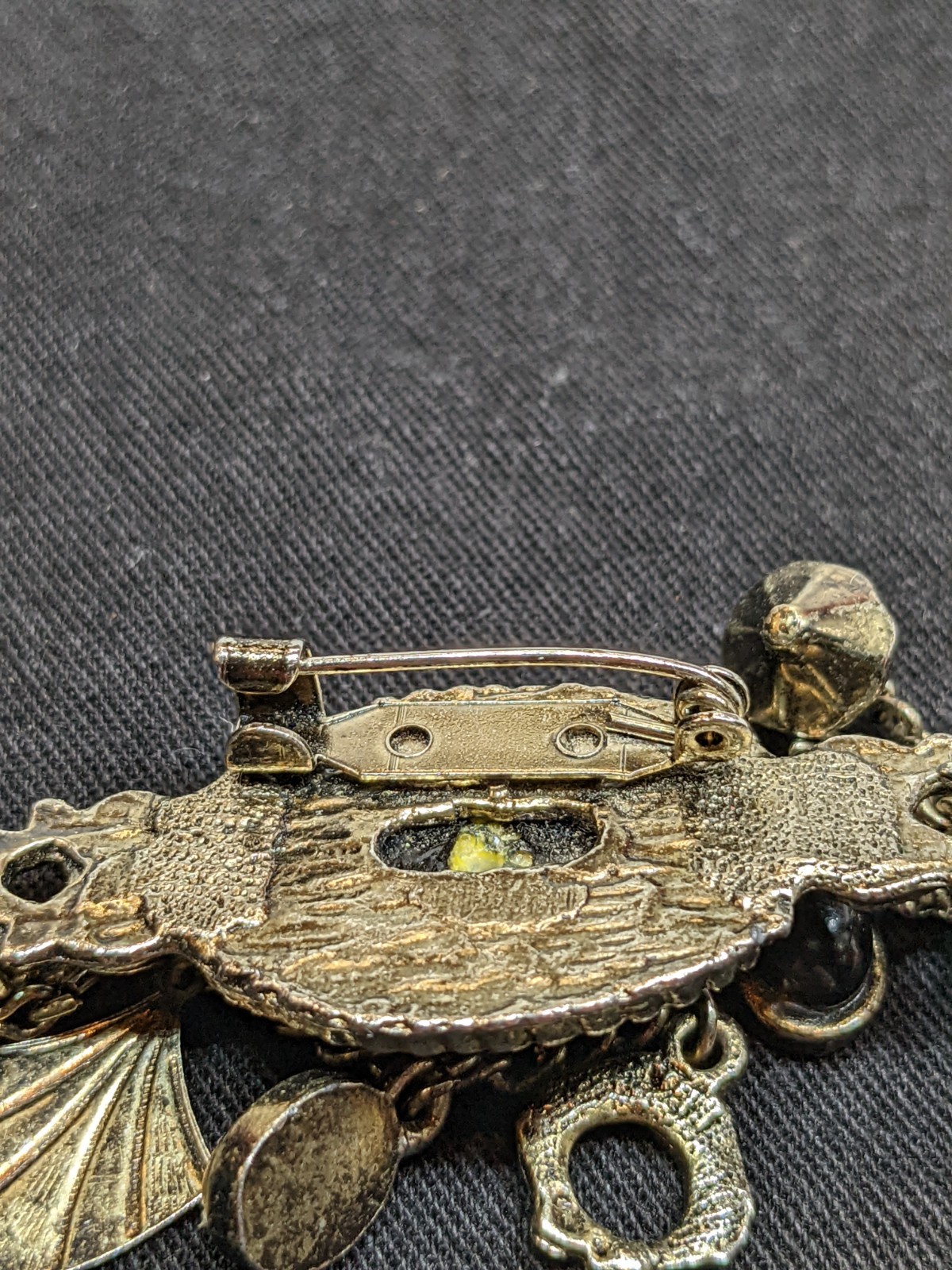 Vtg Victorian Revival Dangle Charm Brooch Black Cabochon Bronze Tone Emo Gothic