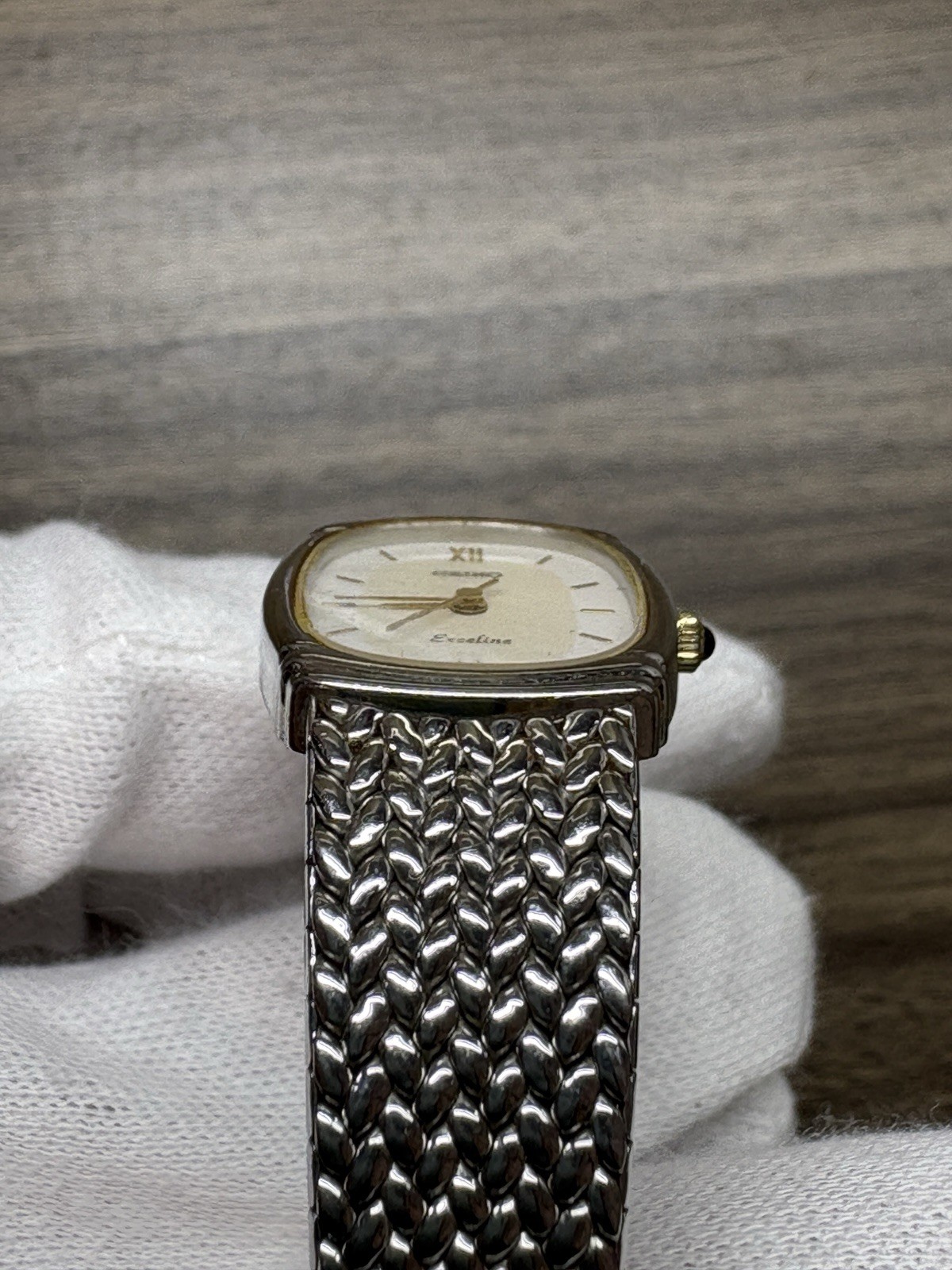 SEIKO Exceline 1221-5890 Vintage 1979 Quartz Ladies Watch New Battery Japan