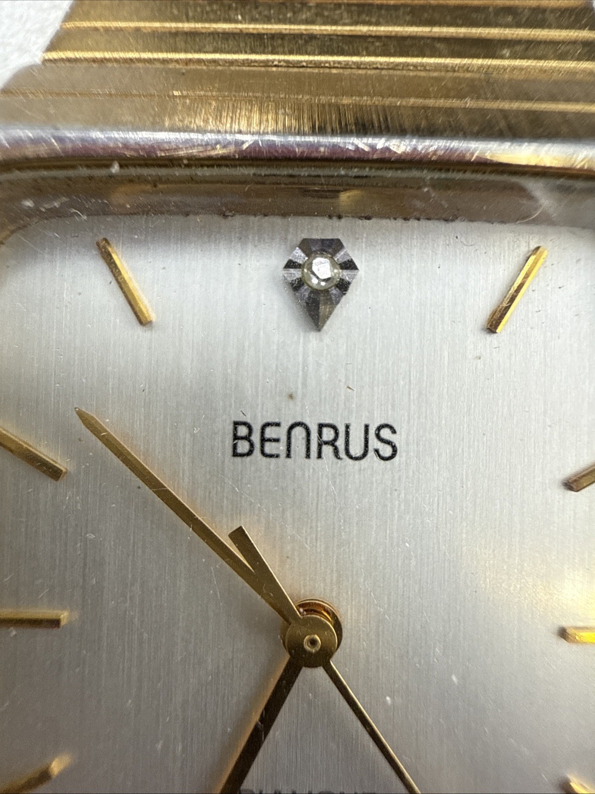 Rare Condition Benrus Diamond Retro Mens Watch New Battery BAD CLASP