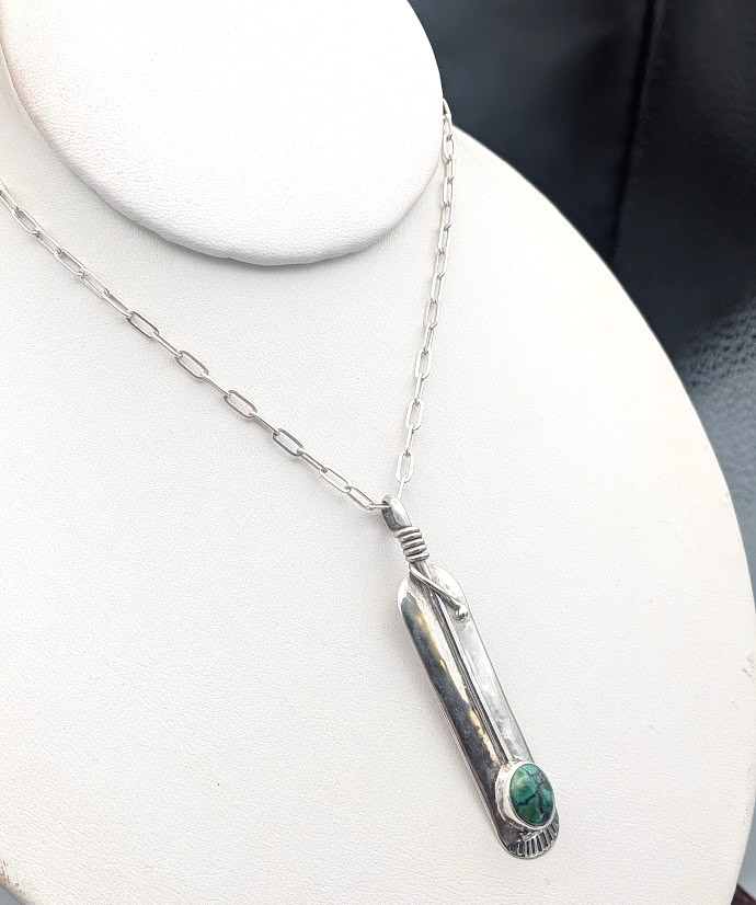 925 Lowell Draper Navajo Feather Malachite Oval & 22″ Cable Chain ~ 11.4g