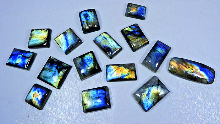 500Cts.Natural Multi Labradorite Multi Flash Wholesale Cabochon Gems 17Pcs. Lot