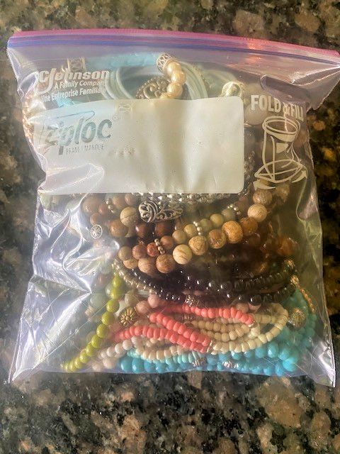 Preowned Lot Of 60+ Assorted Bead Bracelets Stretchy Multicolors