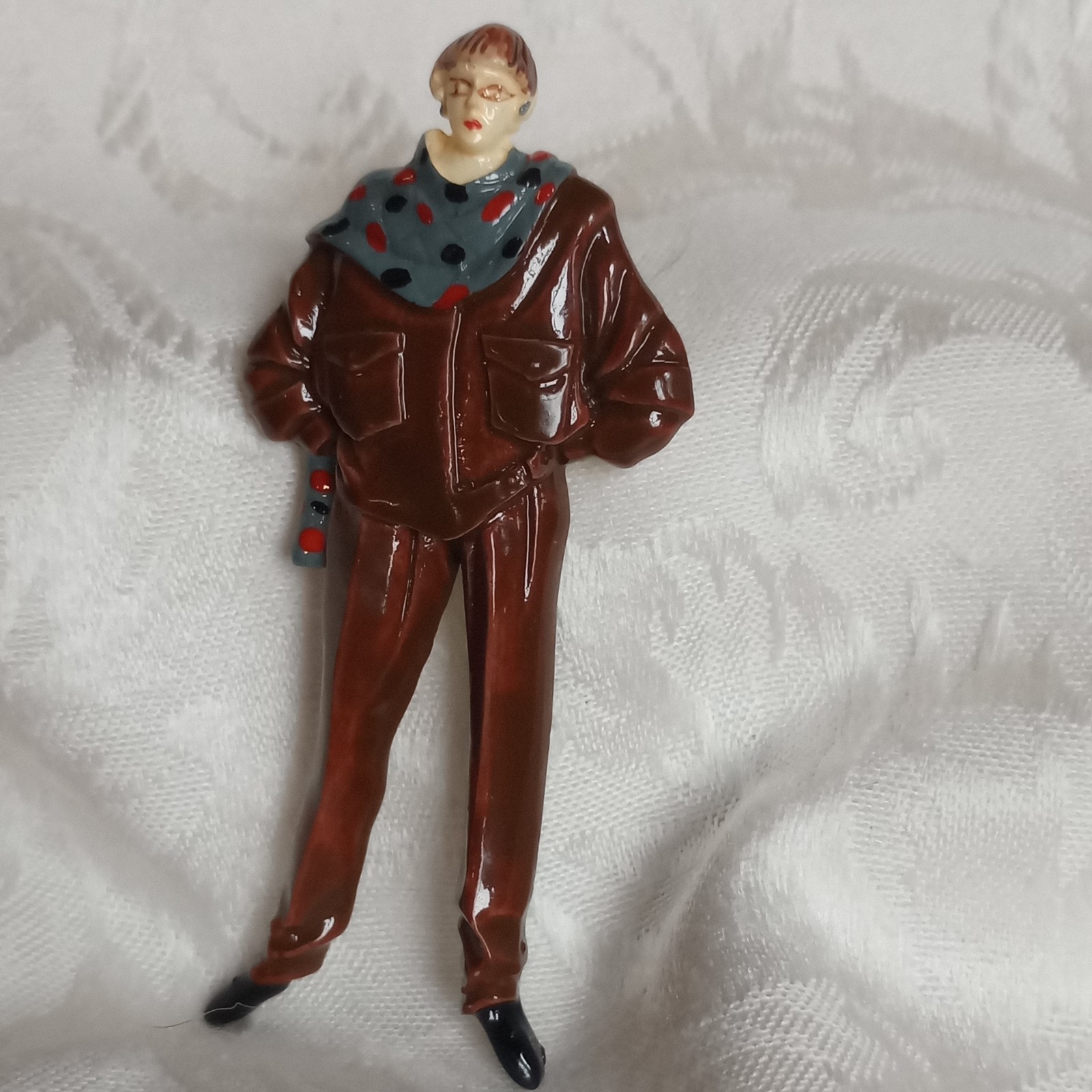 Vtg Molded handpainted Plastic Resin Fashion Lady menswear Brooch Pin 3.5in
