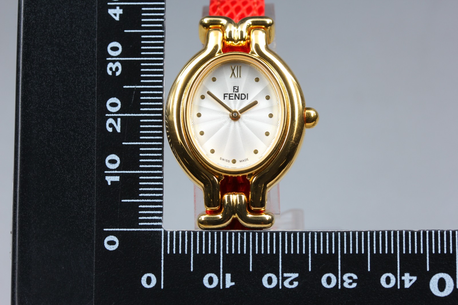 Vintage FENDI 640L Chameleon 5 Colors Belt Gold Women’s Quartz Watch [Box]