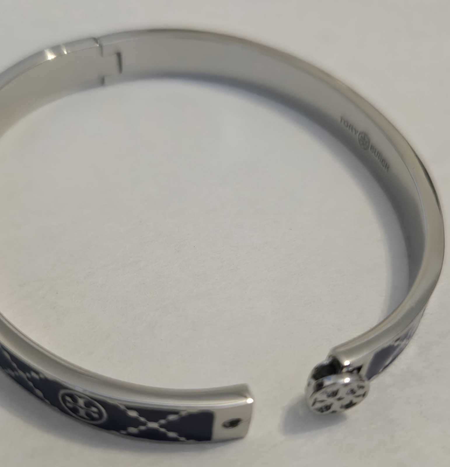 New Tory Burch Bracelet Icon T Monogram Logo Hinge Navy Blue Enamel Silver