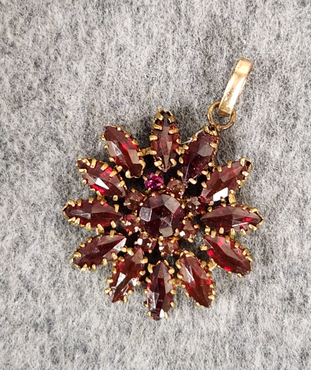 Vintage Gilt Metal Bohemian Red Glass Stone Starburst Floral Pendant 1 3/8″ Tall