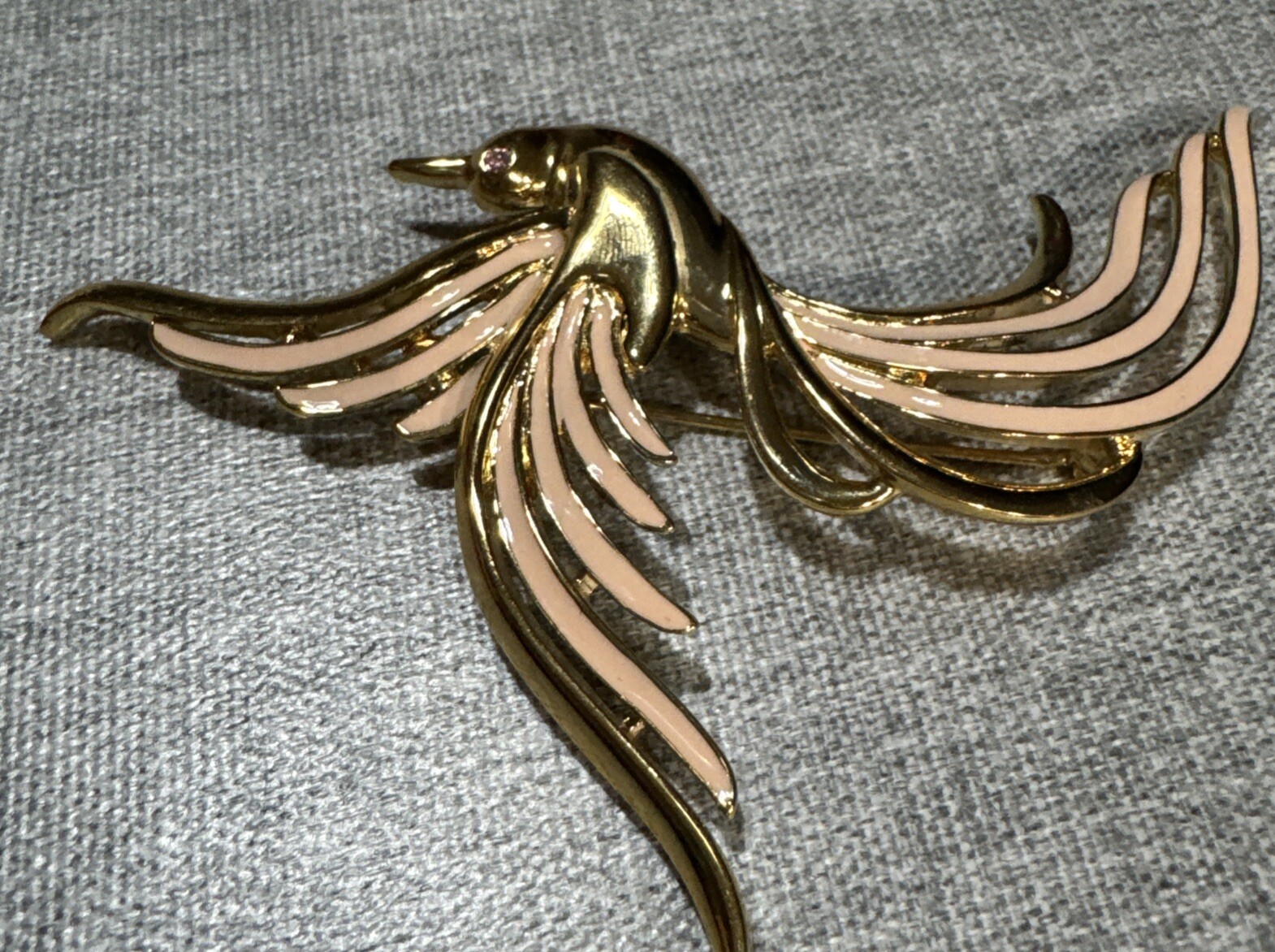 Vintage Trifari 1980s Signed Gold Pink Enamel Paradise Bird Brooch Rare!