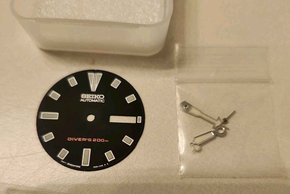 Genuine Seiko Skx173 7s26-0028 RARE Singapore Black Dial And OG Hand Set 007