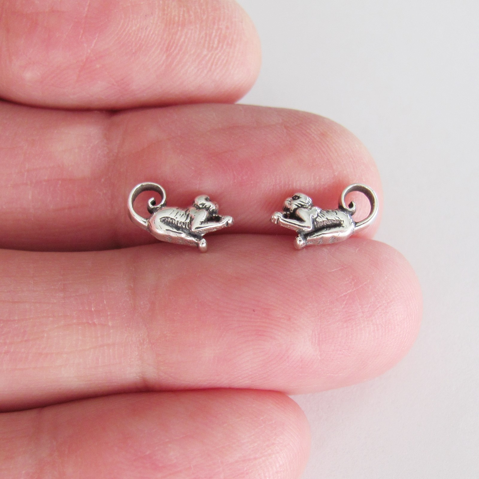 Sterling Silver 6mm Monkey with Hypo-Allergenic Post stud earrings.