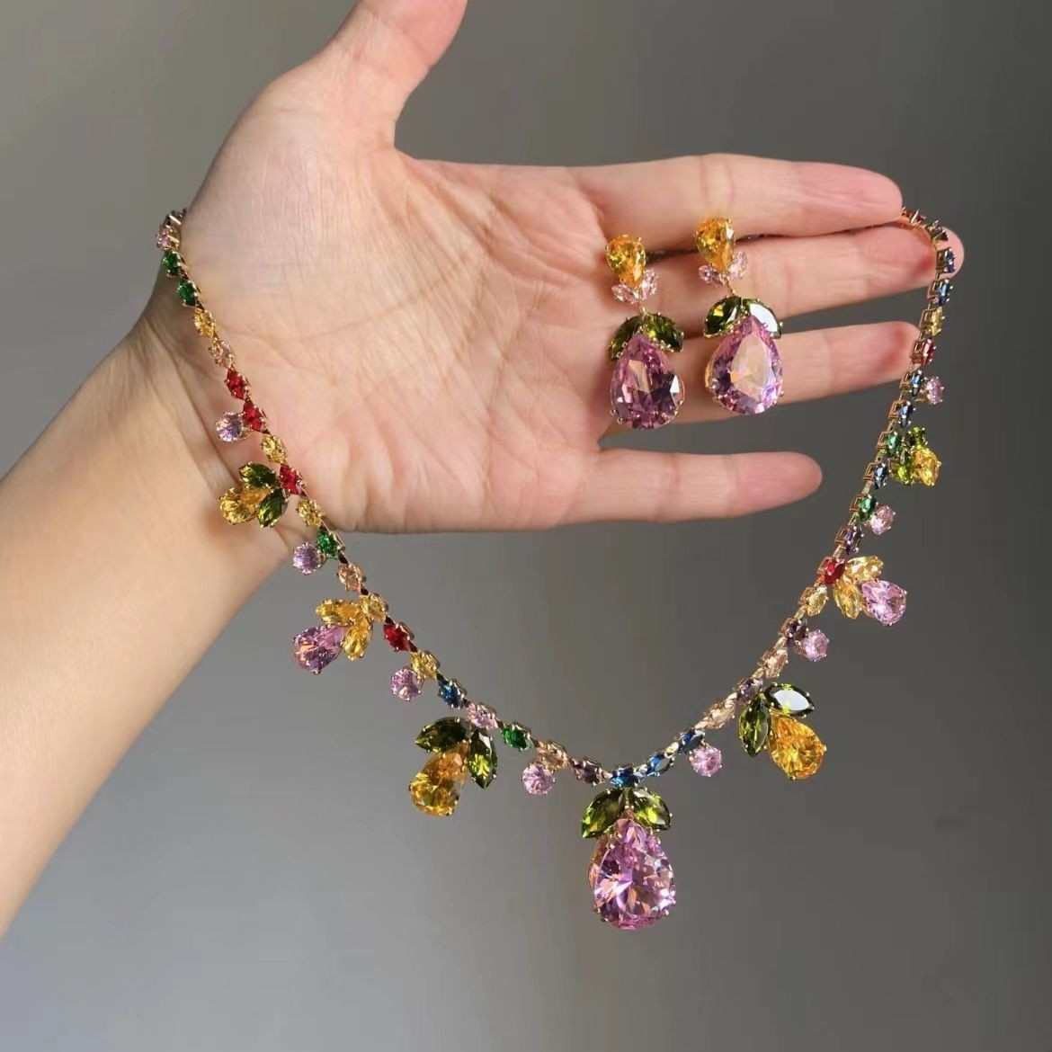 🌺Colorful Flower, Leaf, and Teardrop Pendant Necklace and Earring Set